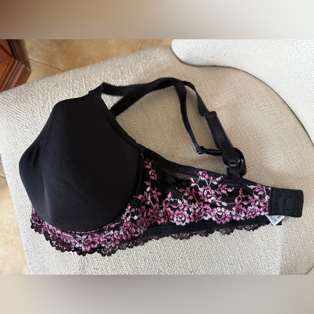Wacoal Black and Pink Lace Bra with Molded Cups